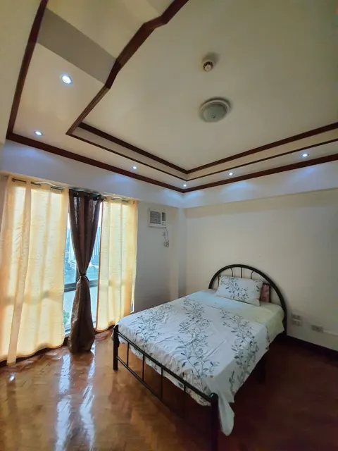 Tandem 3BR Eugenia Tivoli Garden E2213