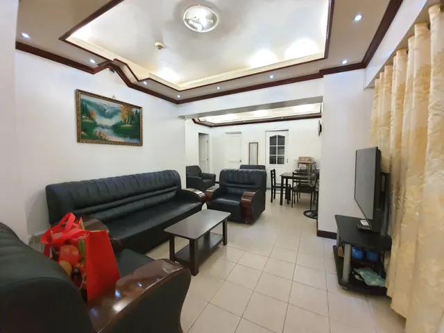 Tandem 3BR Eugenia Tivoli Garden E2213