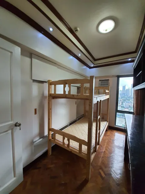 Tandem 3BR Eugenia Tivoli Garden E2213