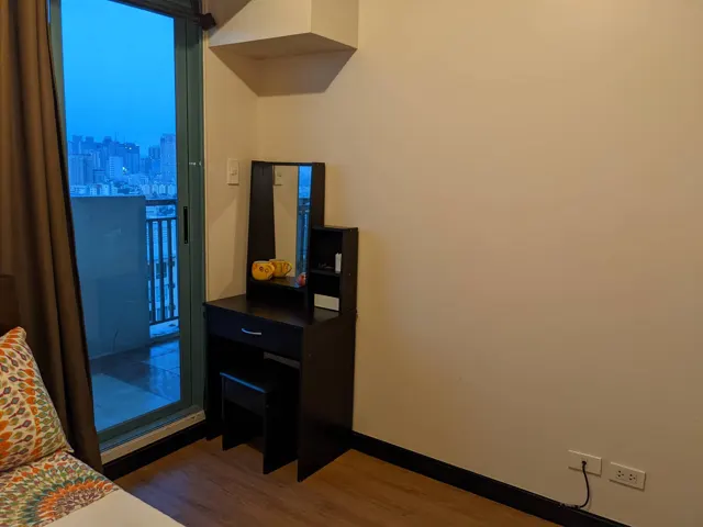 Spacious Two Bedroom with Balcony in Tivoli Garden Hibiscus 3209