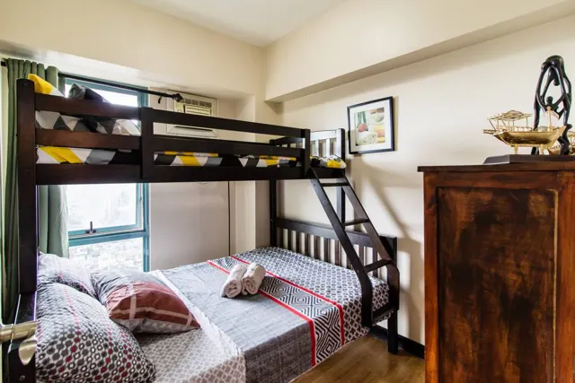 Stylish Two Bedroom Tivoli Garden I3102