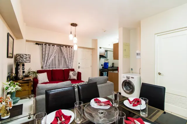 Stylish Two Bedroom Tivoli Garden I3102