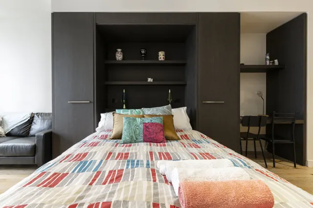 Splendid Melbourne CBD Home 1708