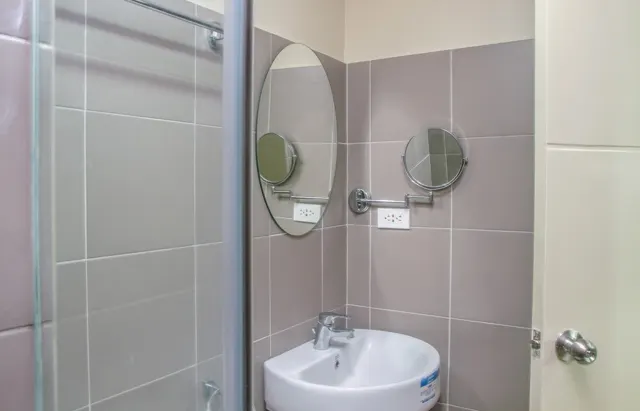 Fantastic Salcedo Makati Studio 19 (gym/pool)