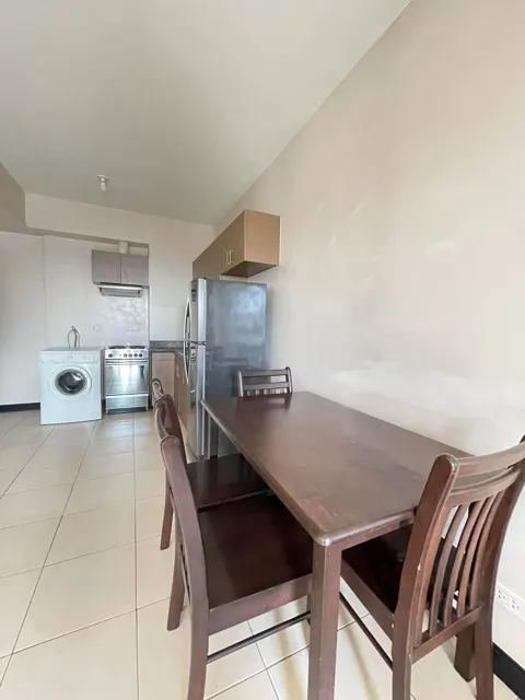 Spacious One Bedroom with Balcony Tivoli I4018