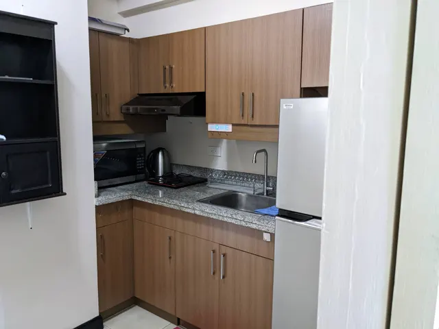 Tivoli Garden 1BR with Balcony H4106