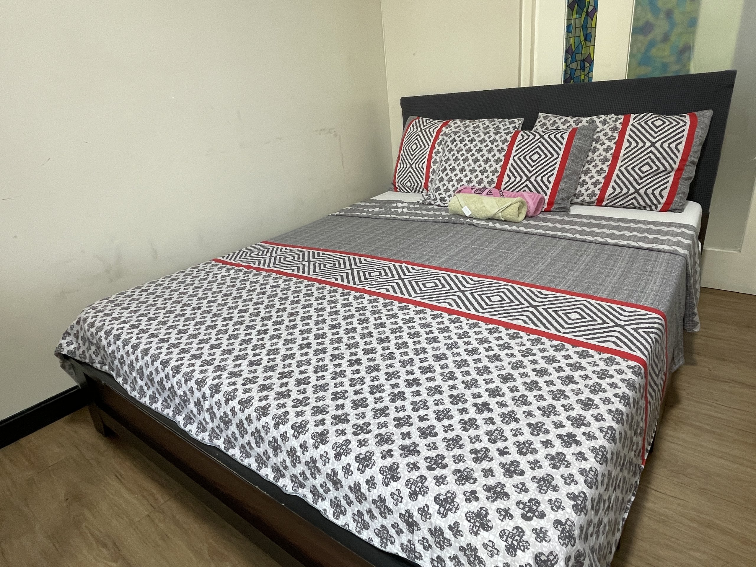 Superb One Bedroom Tivoli Garden H33