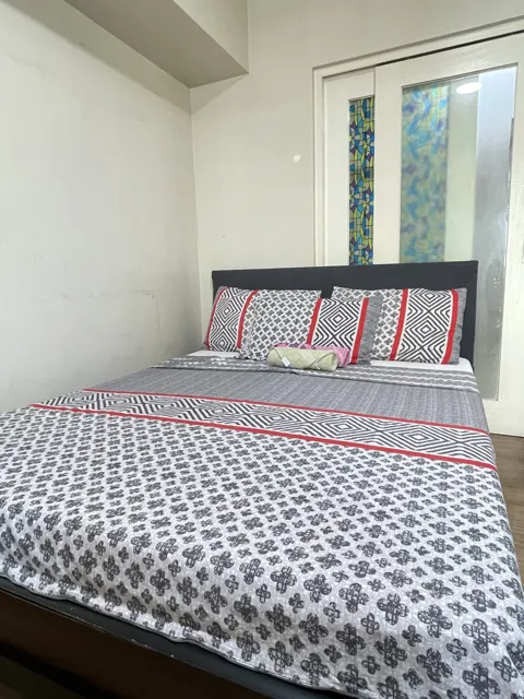 Superb One Bedroom Tivoli Garden H33